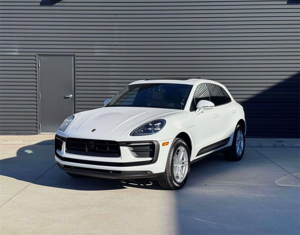 New 2026 Porsche Macan AWD/4WD image 1