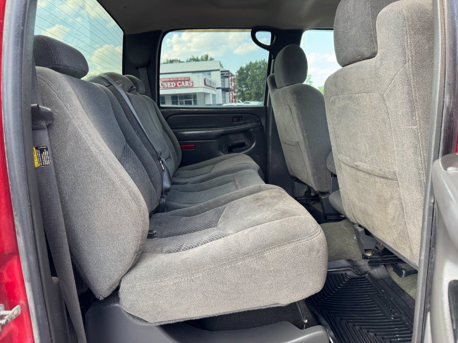 Used 2006 Chevrolet Silverado 2500 LT AWD/4WD image 17