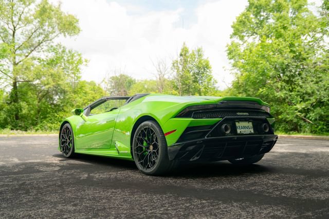 Used 2023 Lamborghini Huracan EVO AWD/4WD image 33