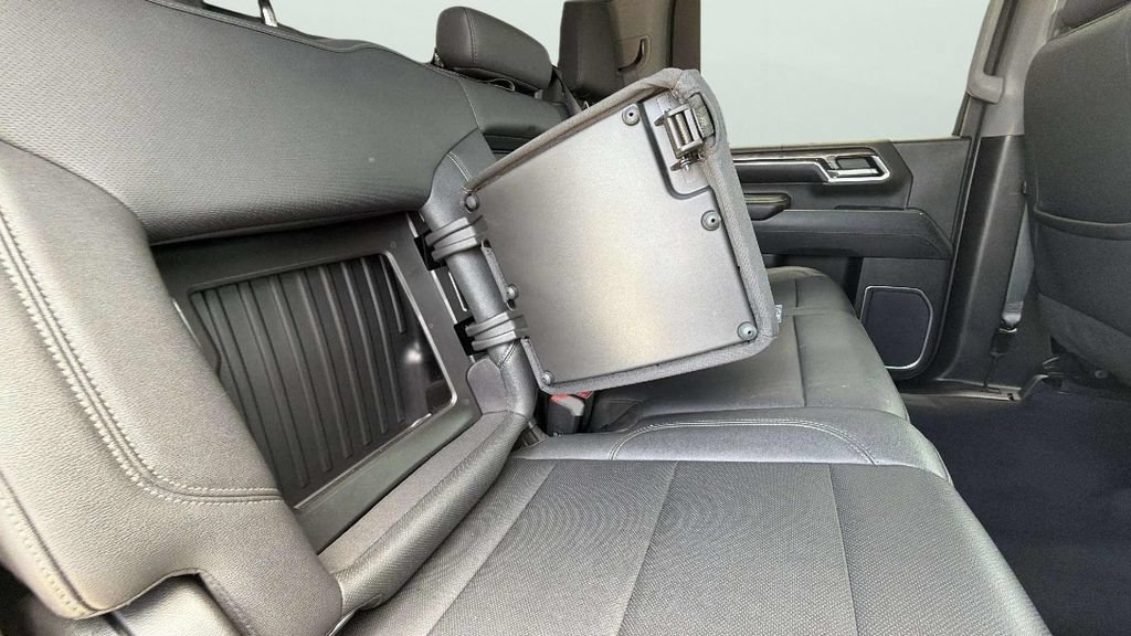 Used 2024 Chevrolet Silverado 2500 LTZ AWD/4WD image 29