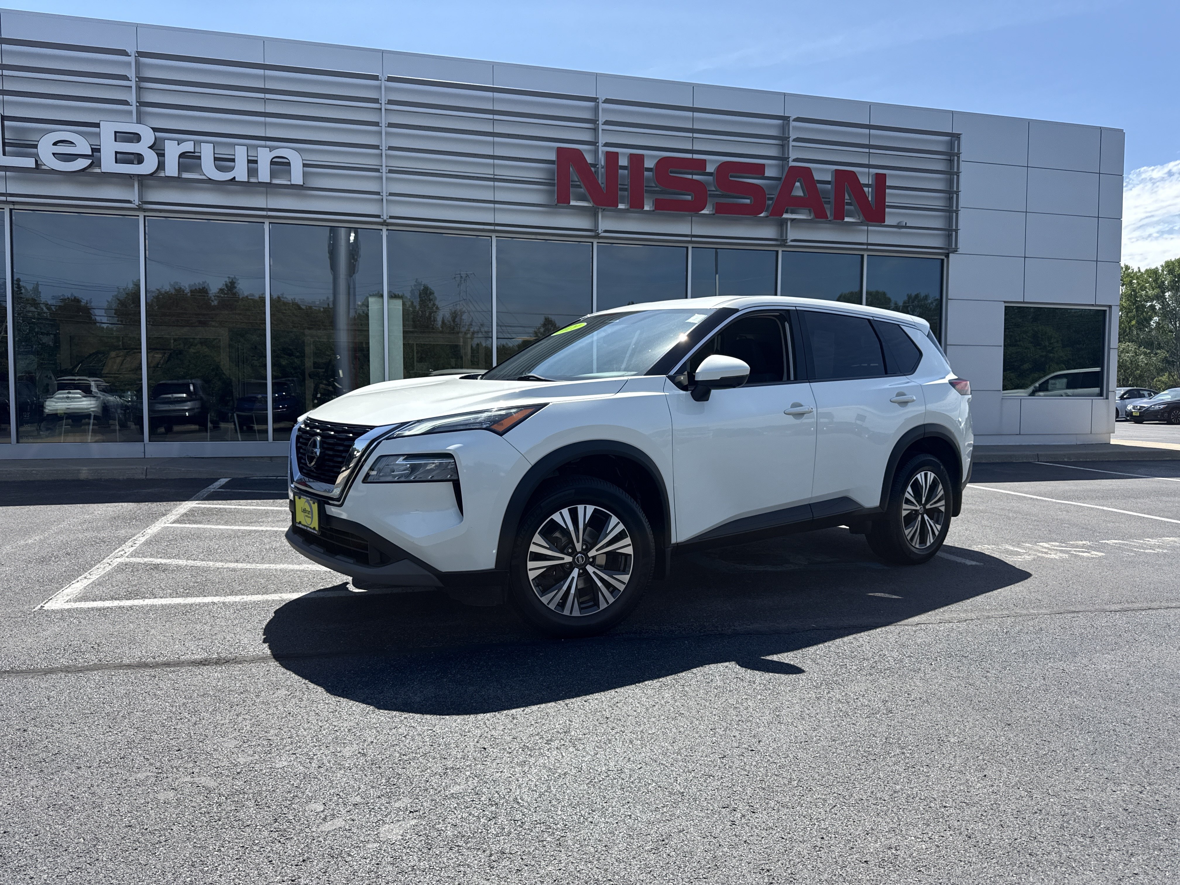 Used 2021 Nissan Rogue SV AWD/4WD image 1