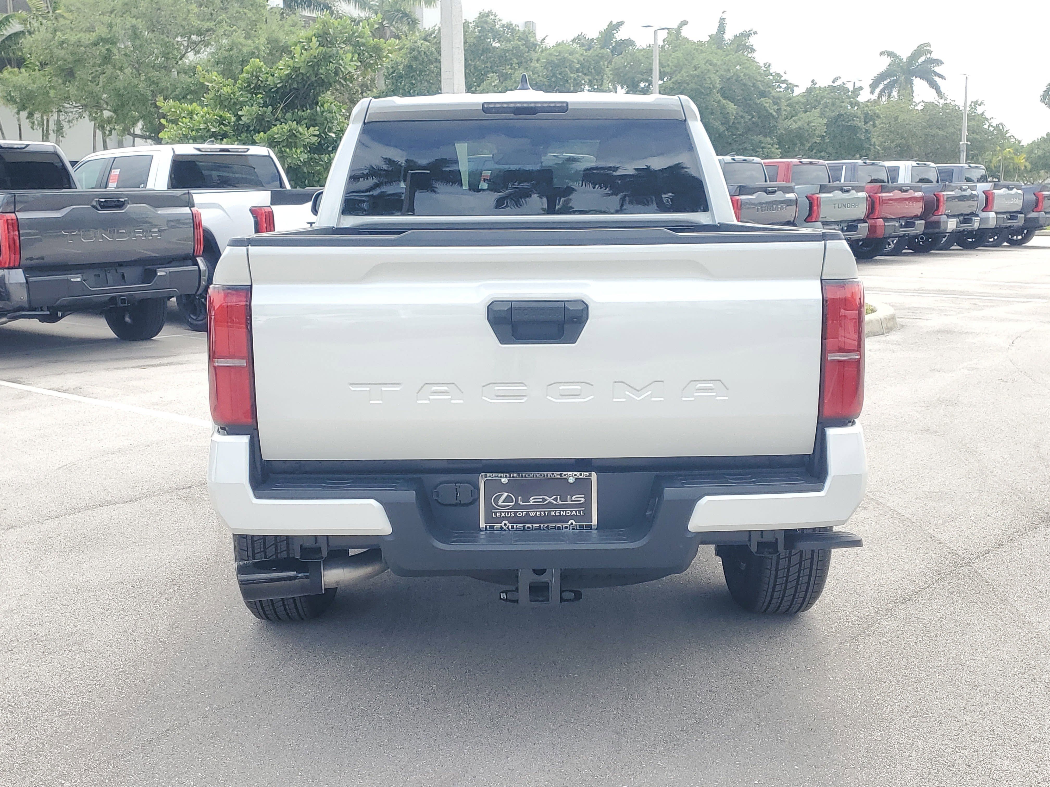 Used 2025 Toyota Tacoma TRD Sport RWD image 9