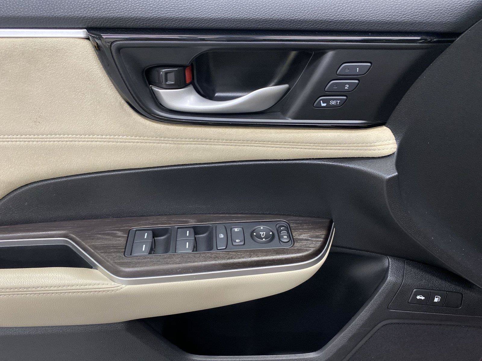 Used 2018 Honda Clarity Touring image 19