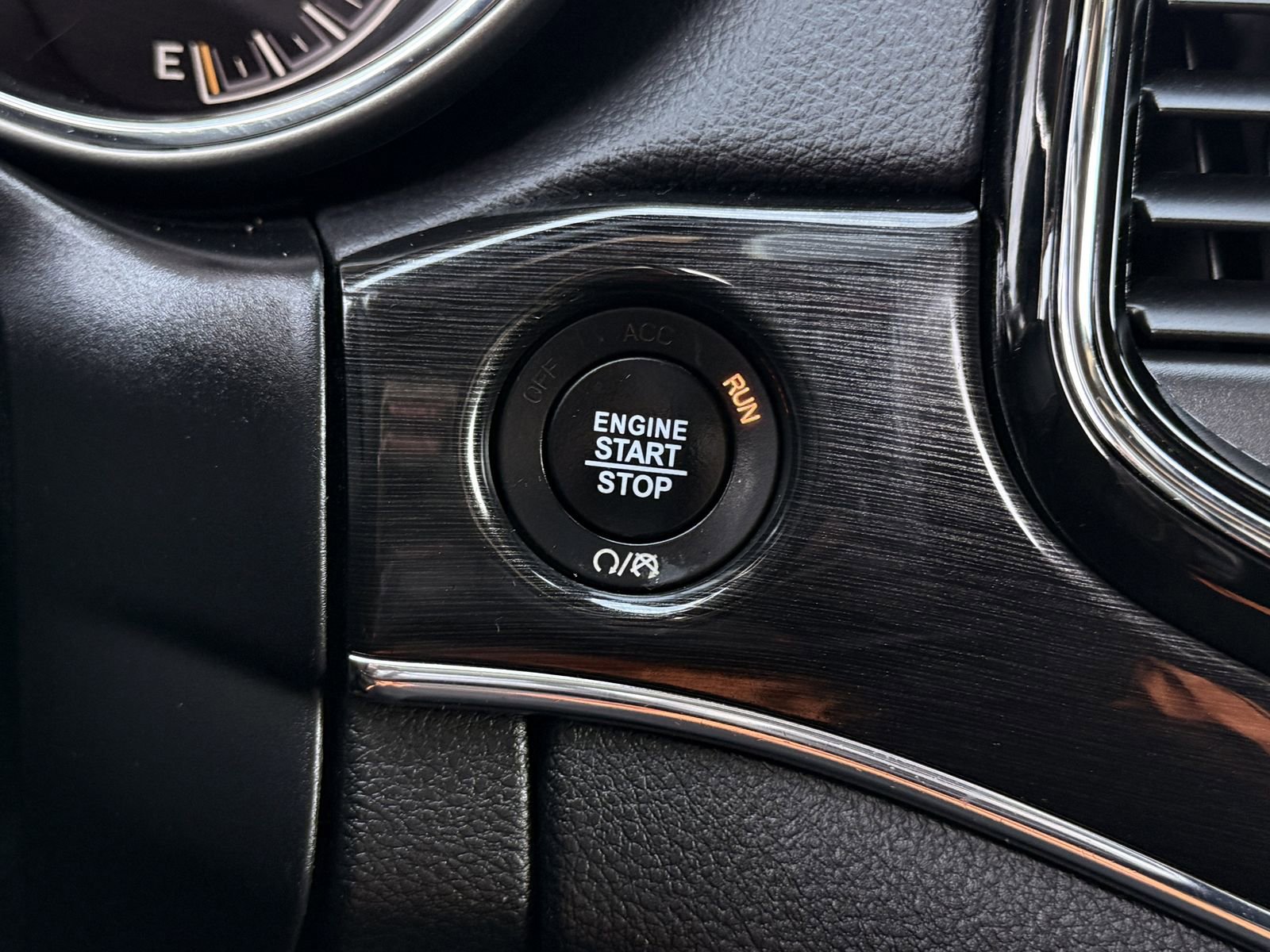 Used 2019 Jeep Grand Cherokee Trailhawk image 23