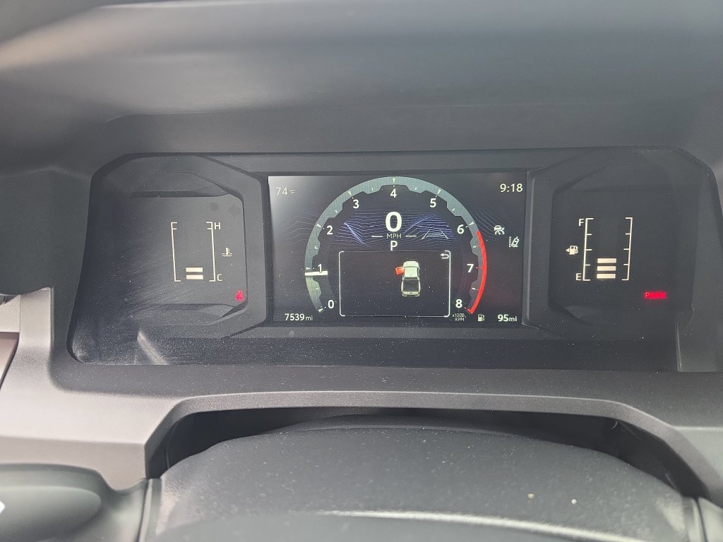 Used 2025 Toyota Tacoma SR5 AWD/4WD image 14