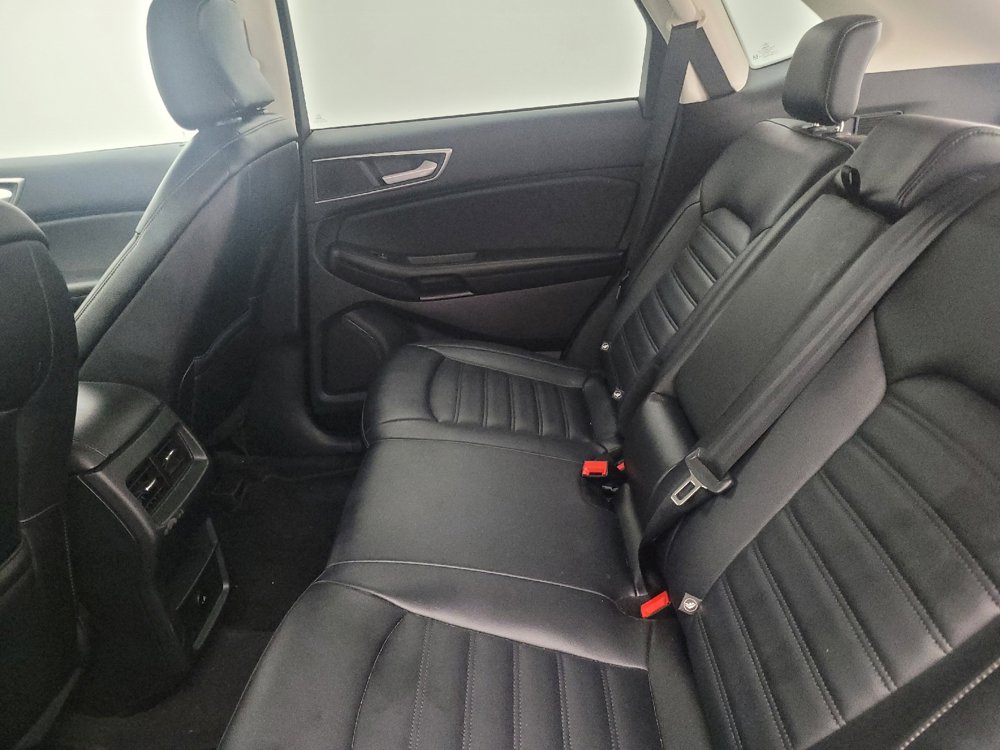 Used 2023 Ford Edge SEL image 18