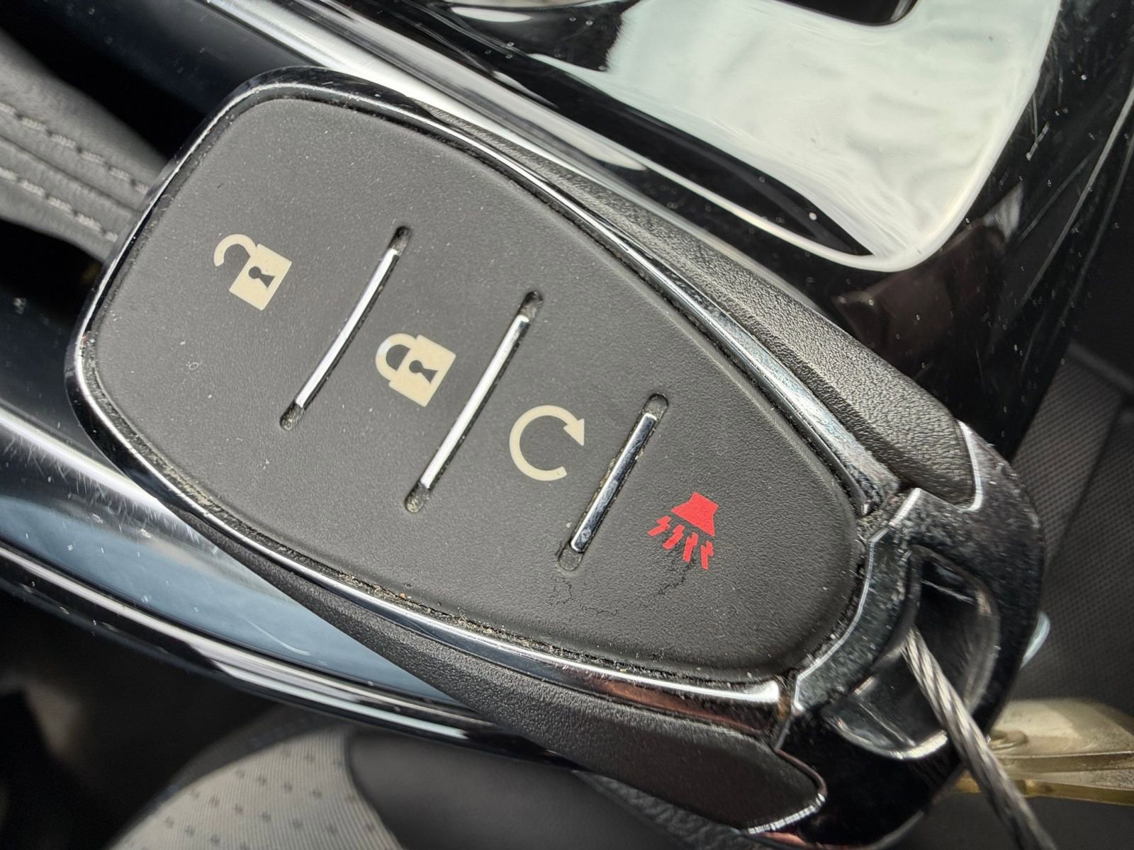 Used 2025 Chevrolet Trax LT image 20