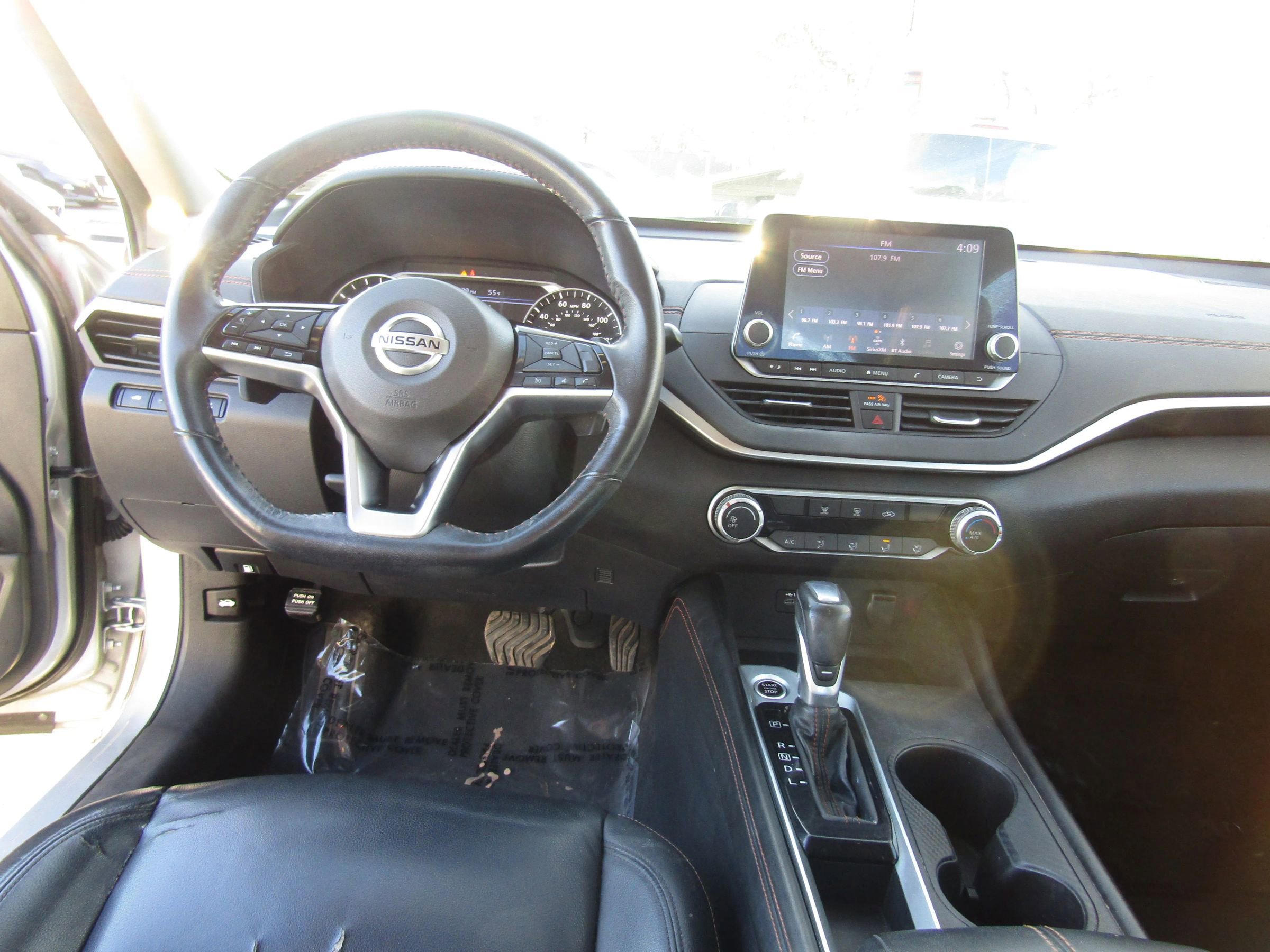 Used 2021 Nissan Altima 2.5 SR FWD image 13
