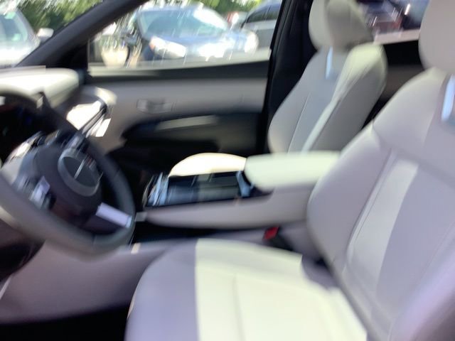 New 2025 Hyundai Tucson Limited image 19