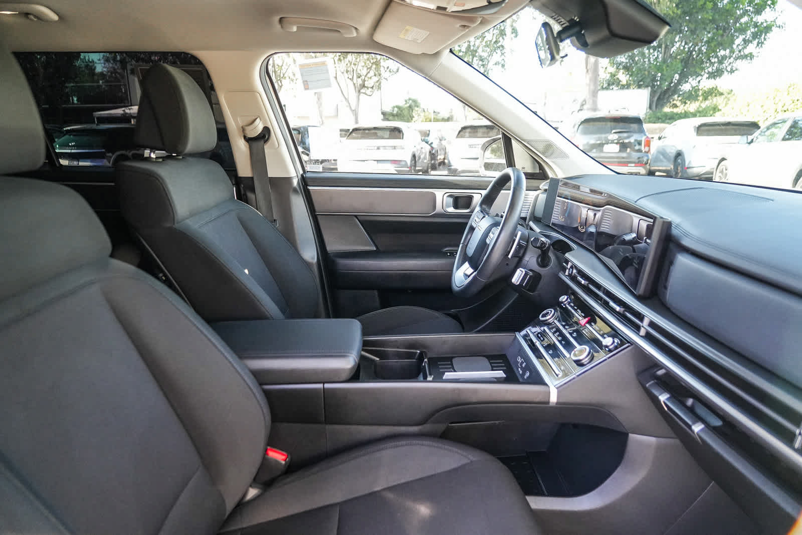 Used 2024 Hyundai Santa Fe SE FWD image 16