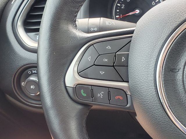 Used 2020 Jeep Renegade Limited AWD/4WD image 12