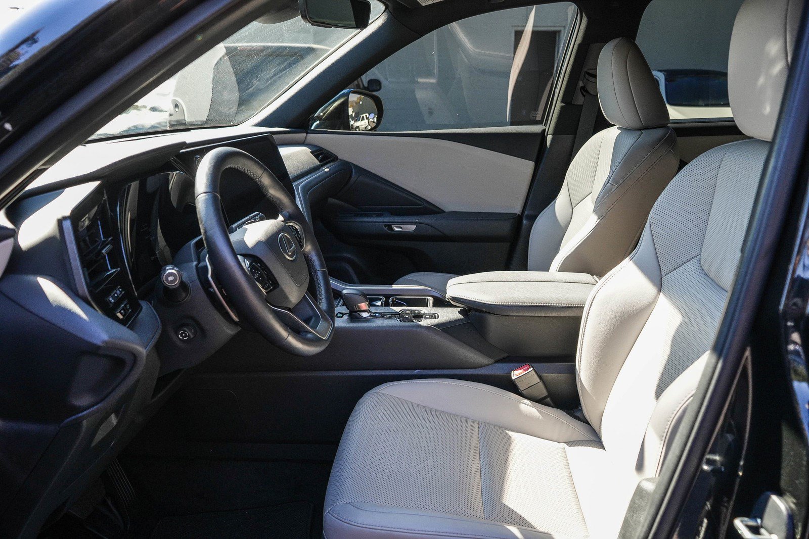 Used 2025 Lexus TX 350 AWD w/ Convenience Package image 14