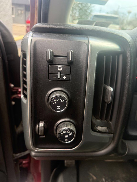 Used 2017 Chevrolet Silverado 1500 LT w/ Max Trailering Package image 13