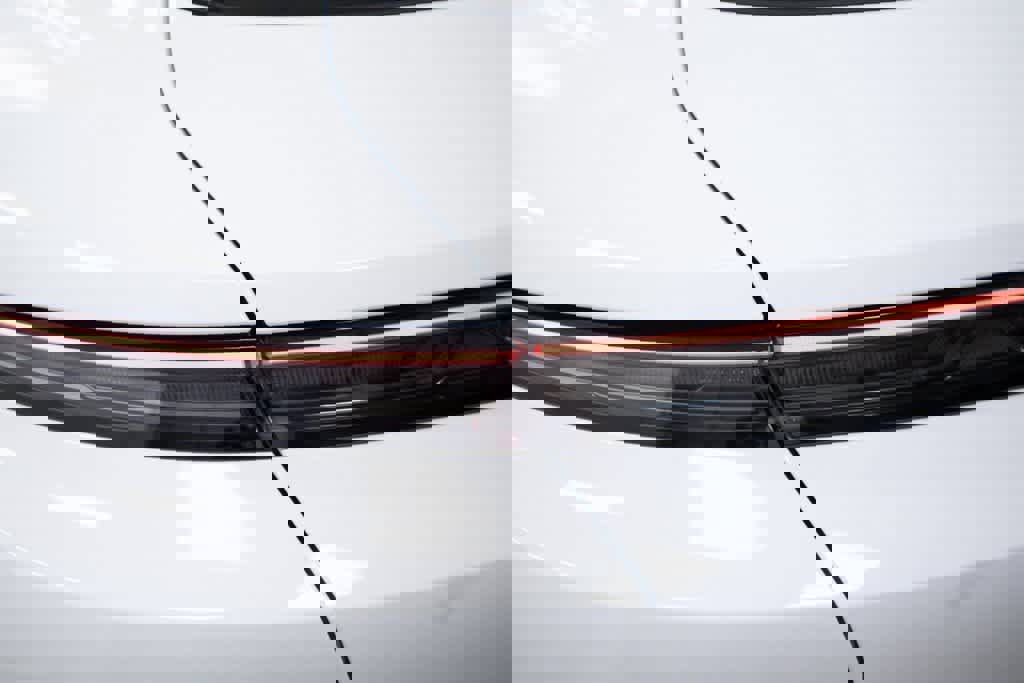 Certified 2025 Porsche Taycan 4S image 34