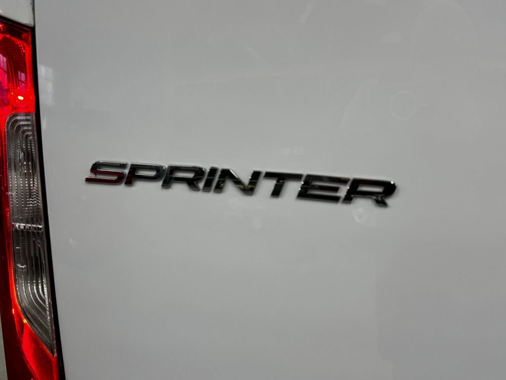 Used 2020 Mercedes-Benz Sprinter 3500 image 32