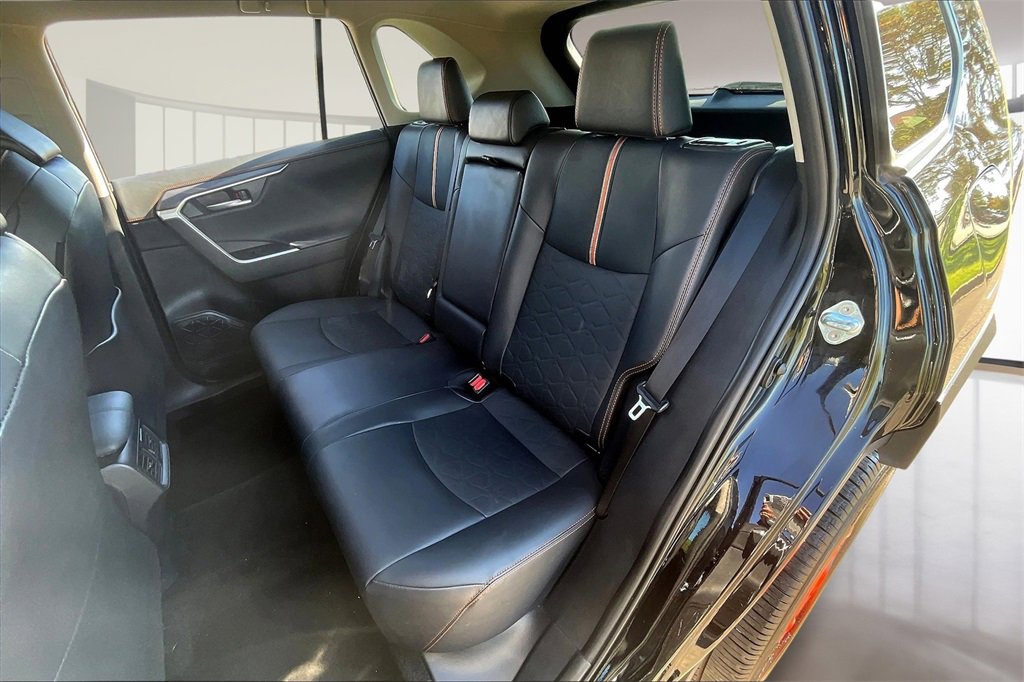 Used 2024 Toyota RAV4 Adventure image 28