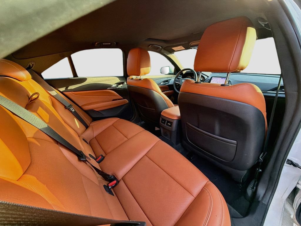 Used 2020 Cadillac CT4 Premium Luxury RWD image 30