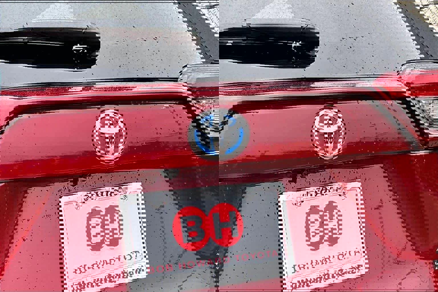 Used 2022 Toyota RAV4 XLE image 28