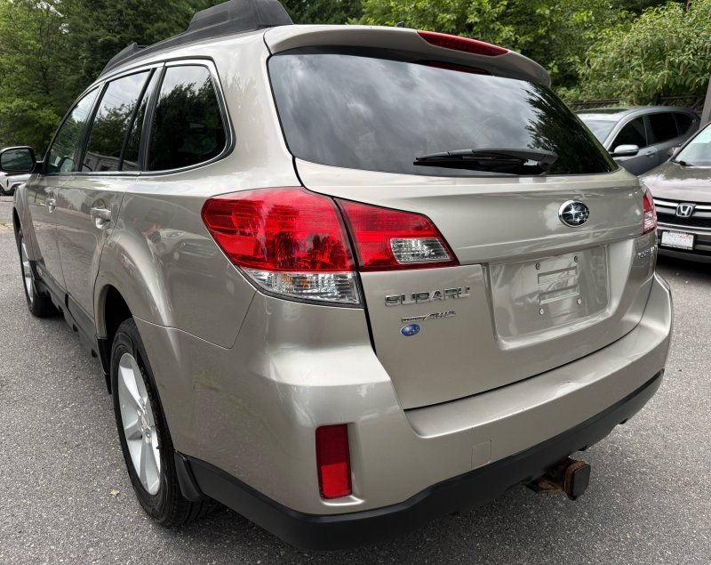 Used 2014 Subaru Outback 2.5i Premium w/ Popular Package #1A AWD/4WD image 5