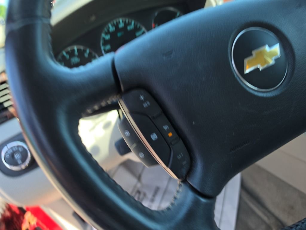 Used 2013 Chevrolet Impala LTZ FWD image 12