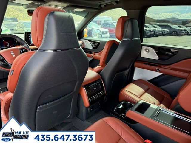 Used 2025 Lincoln Aviator Reserve w/ Equipment Group 201A image 28