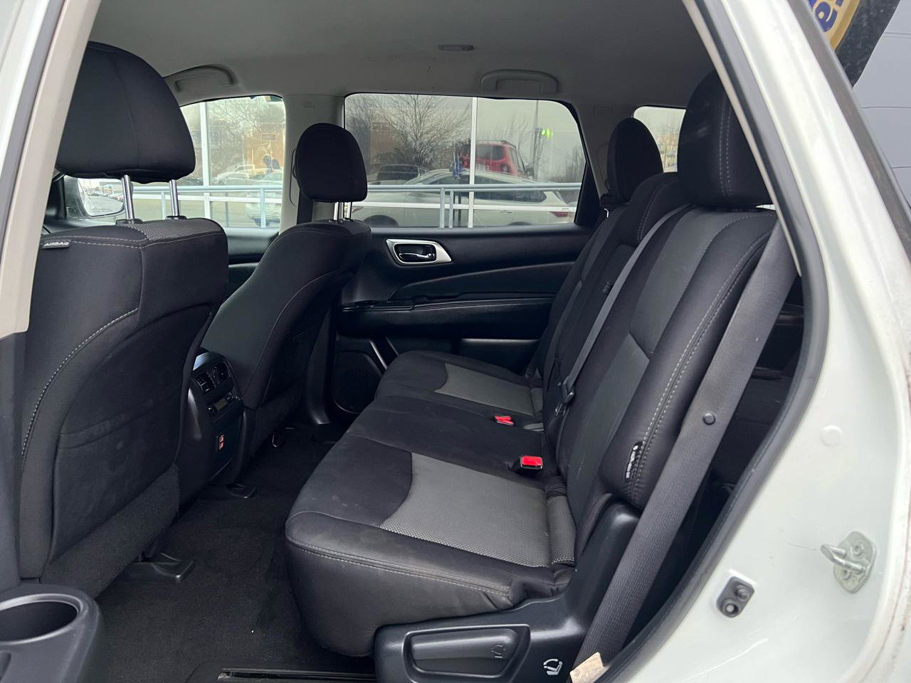 Used 2018 Nissan Pathfinder SV AWD/4WD image 12