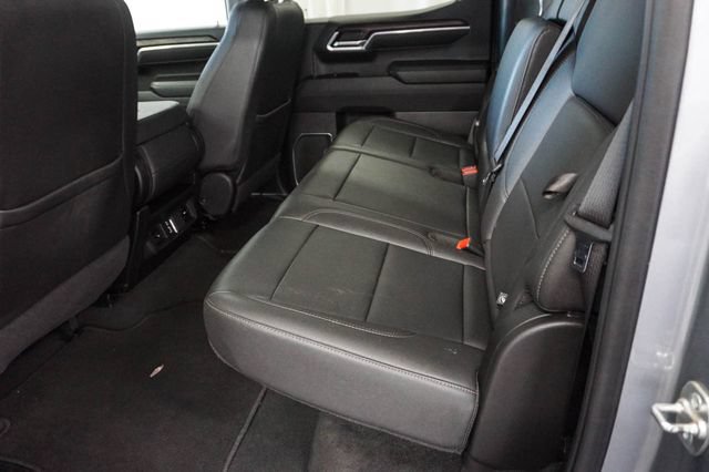 Used 2025 GMC Sierra 1500 SLT AWD/4WD image 12