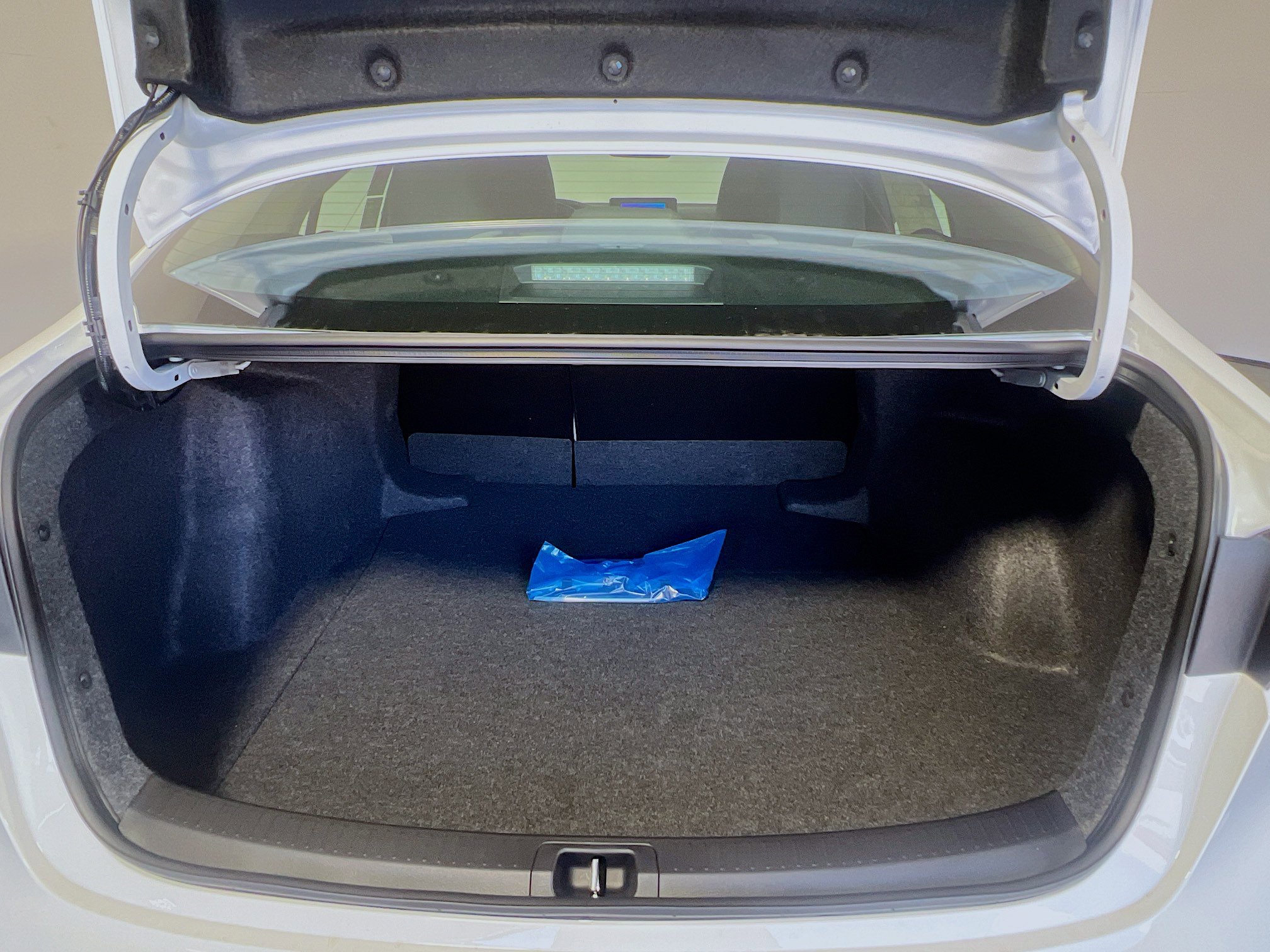 Used 2025 Toyota Corolla LE image 33