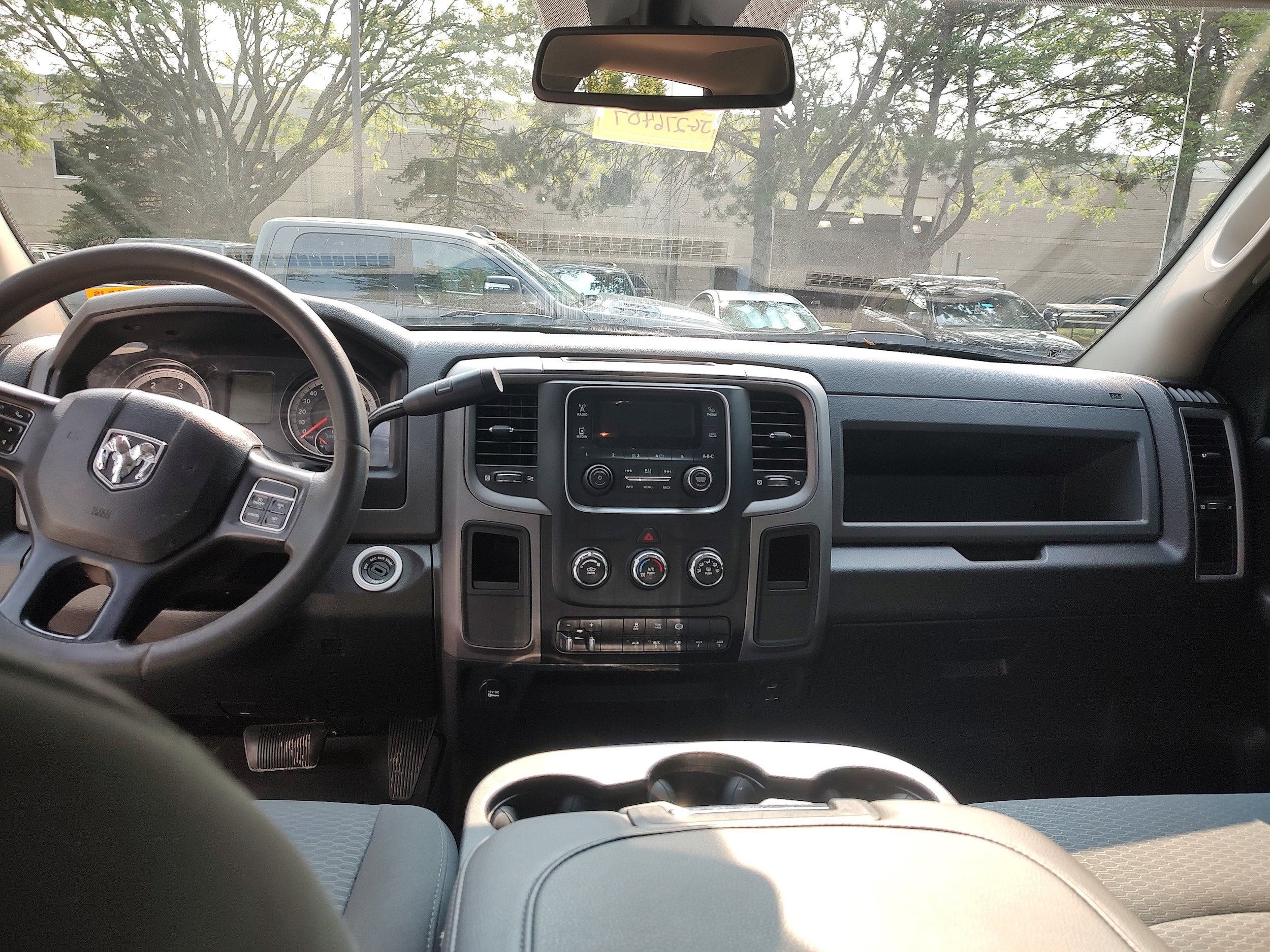 Used 2018 RAM 2500 Tradesman w/ Chrome Appearance Group AWD/4WD image 6