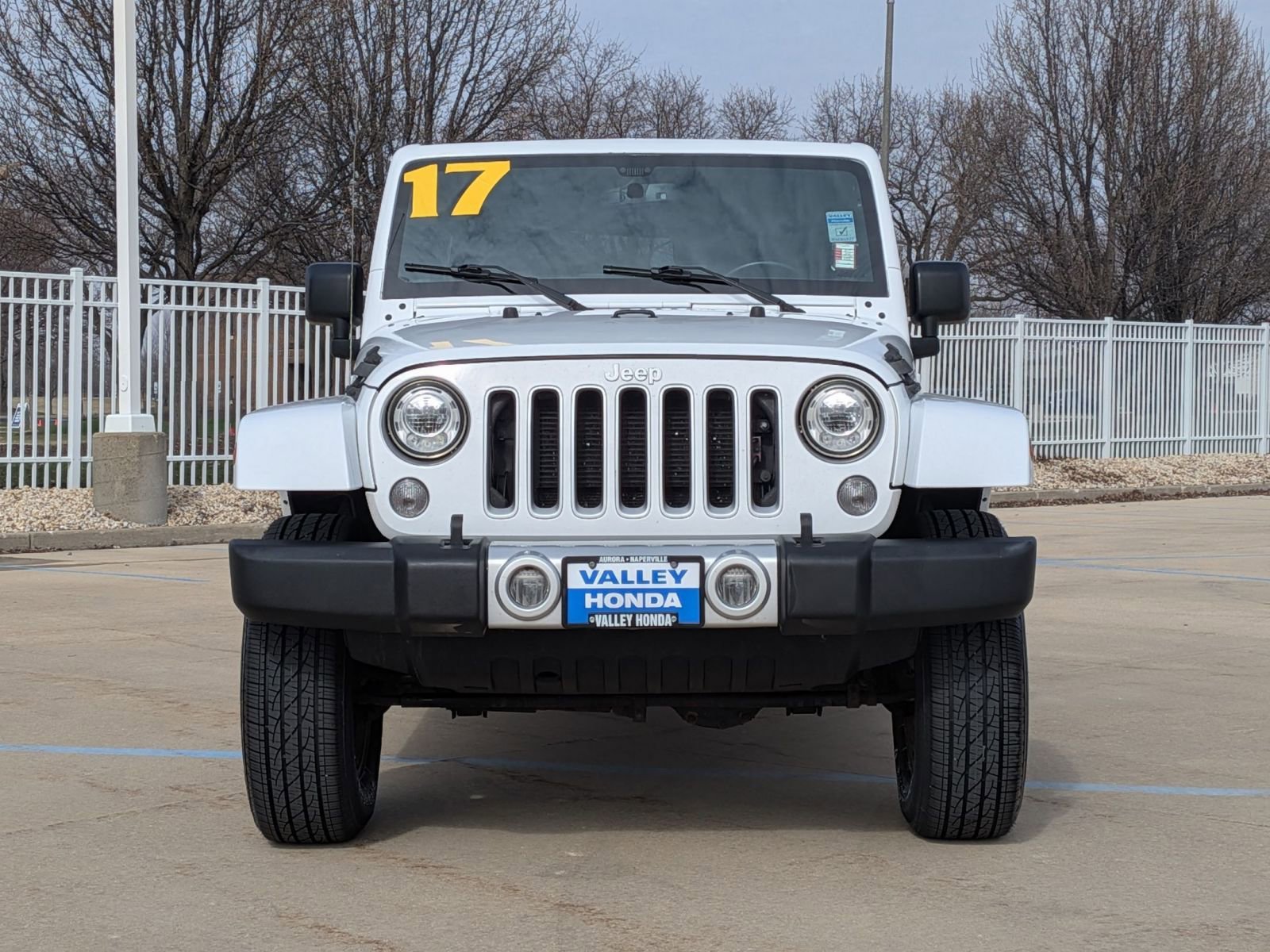 Used 2017 Jeep Wrangler Unlimited Sahara w/ Connectivity Group image 3