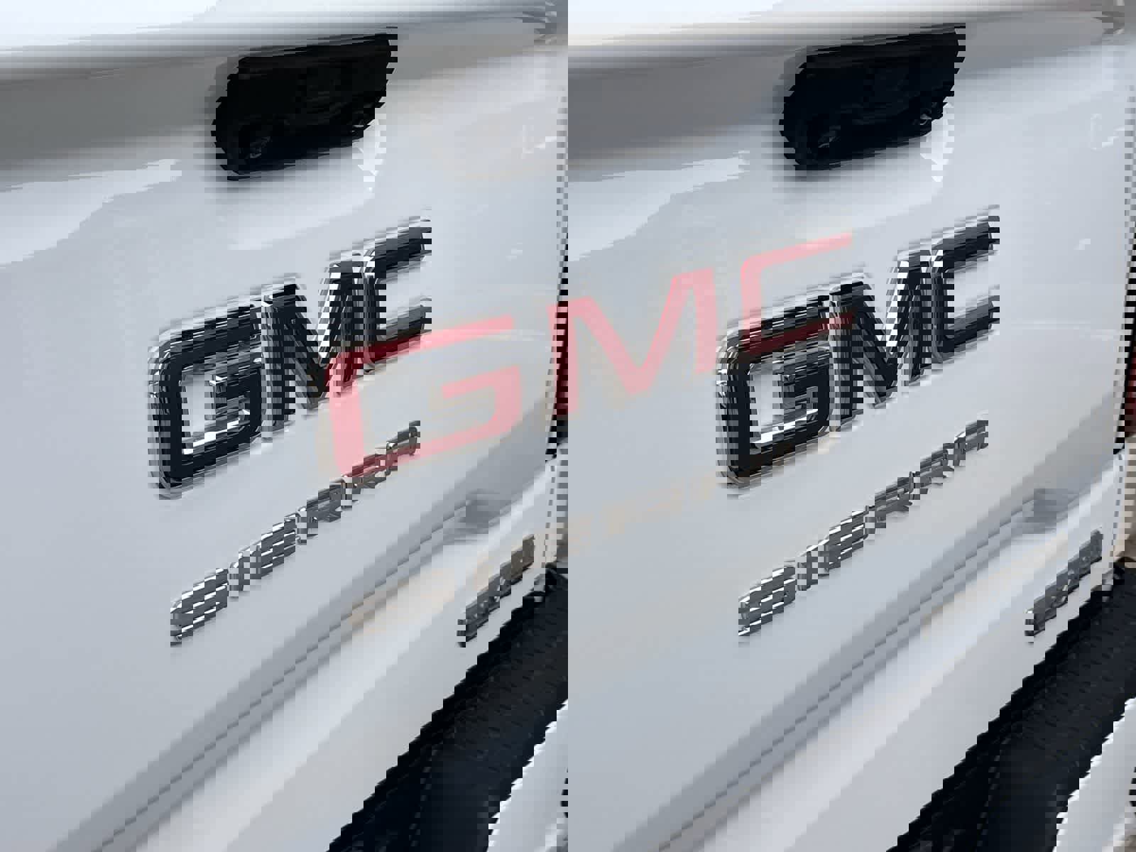 Used 2025 GMC Sierra 1500 Elevation image 30