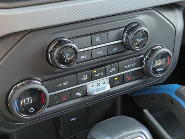 Used 2023 Ford Bronco Black Diamond image 24