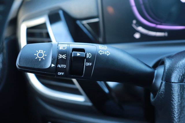 Used 2025 Kia Seltos S image 19