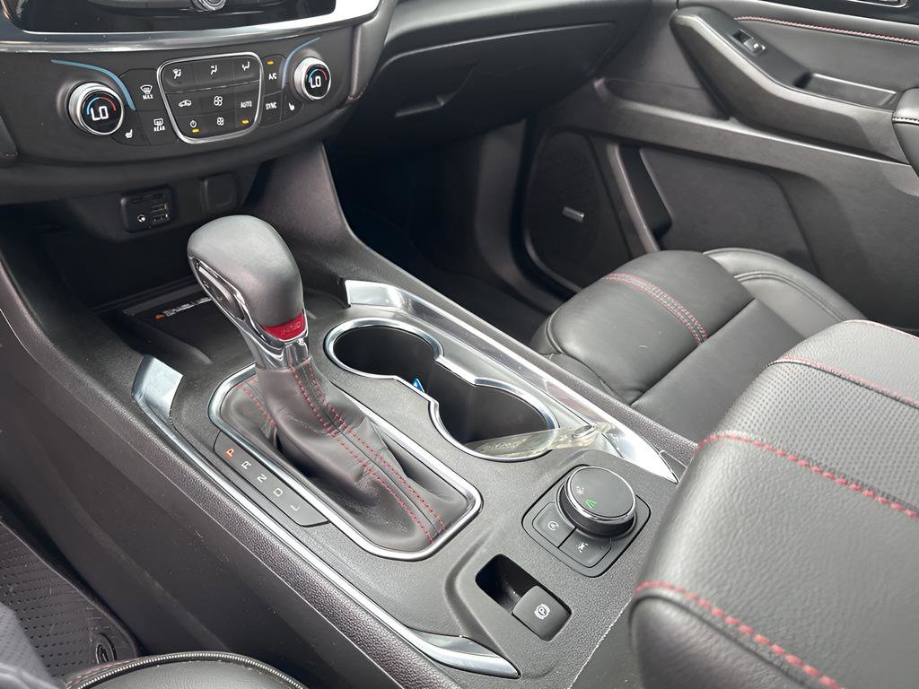 Used 2023 Chevrolet Traverse RS image 34