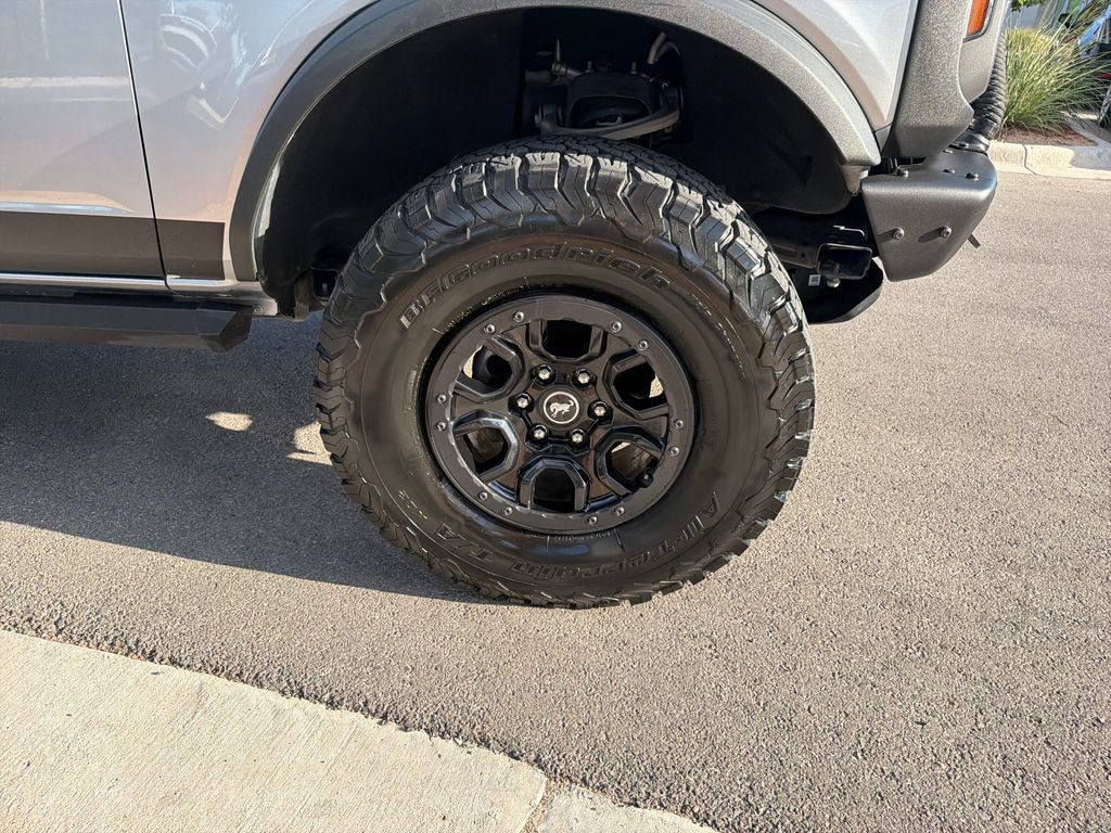 Used 2022 Ford Bronco Badlands w/ Sasquatch Package AWD/4WD image 17