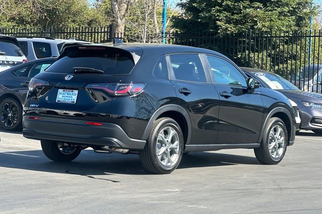 Certified 2026 Honda HR-V LX image 3