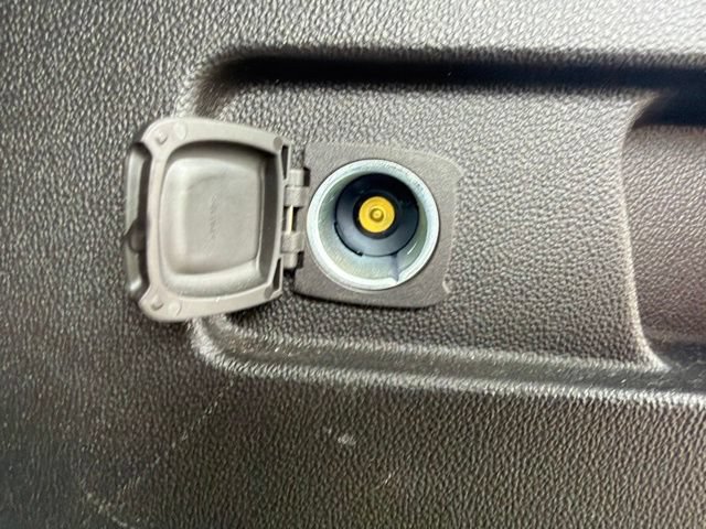 Used 2020 GMC Acadia SLE w/ Driver Convenience Package FWD image 12