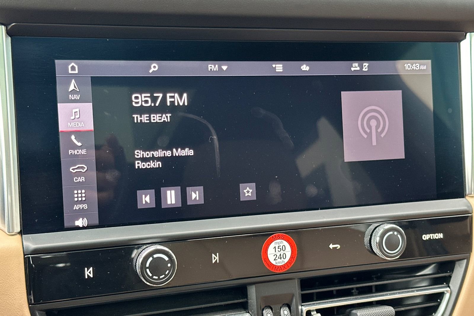 Certified 2023 Porsche Macan Turbo image 23