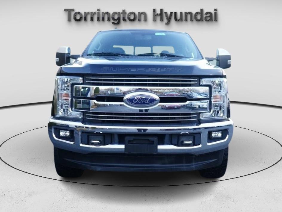 Used 2017 Ford F250 Lariat w/ Chrome Package image 2