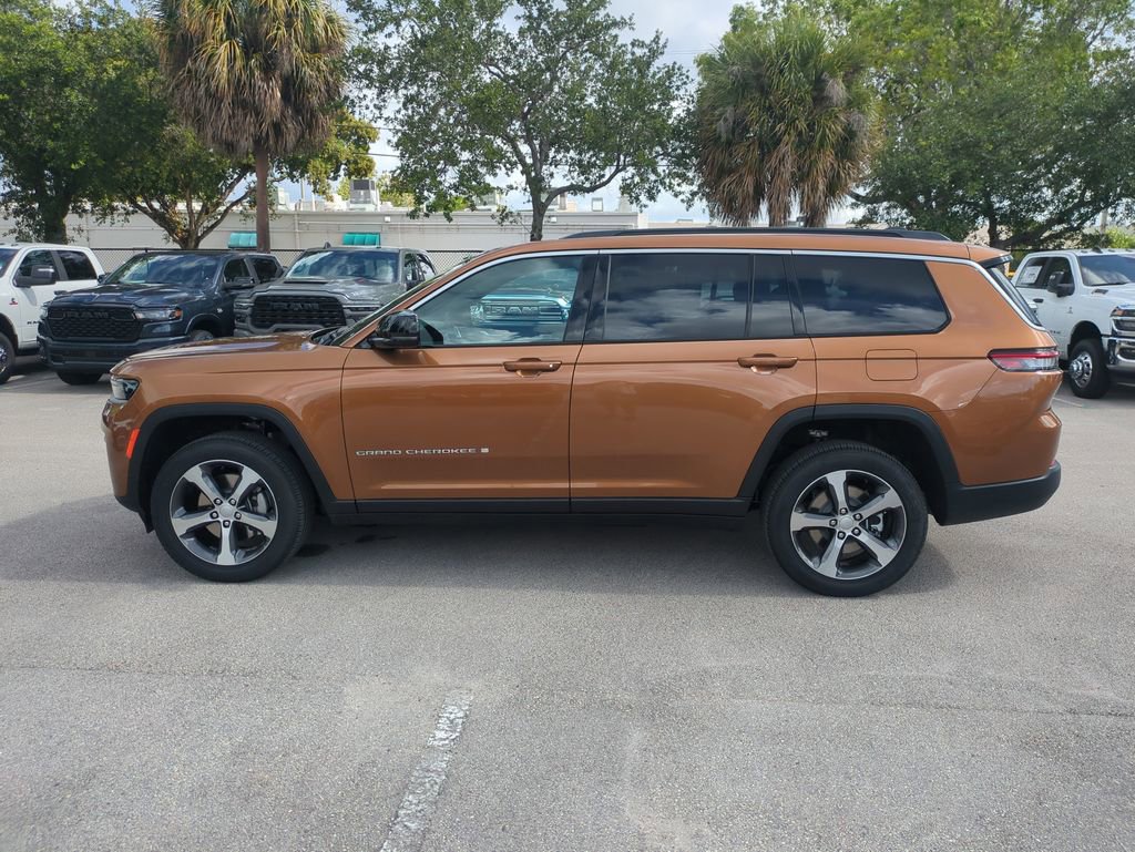 New 2026 Jeep Grand Cherokee L Limited RWD image 8