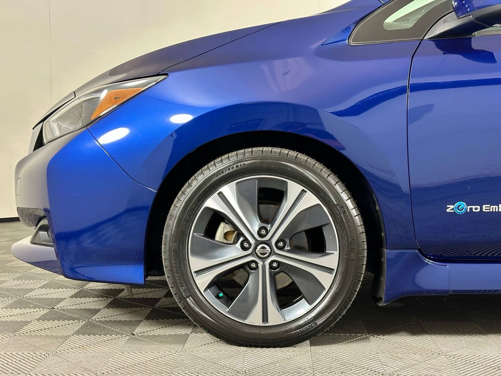 Used 2019 Nissan Leaf SV FWD image 8