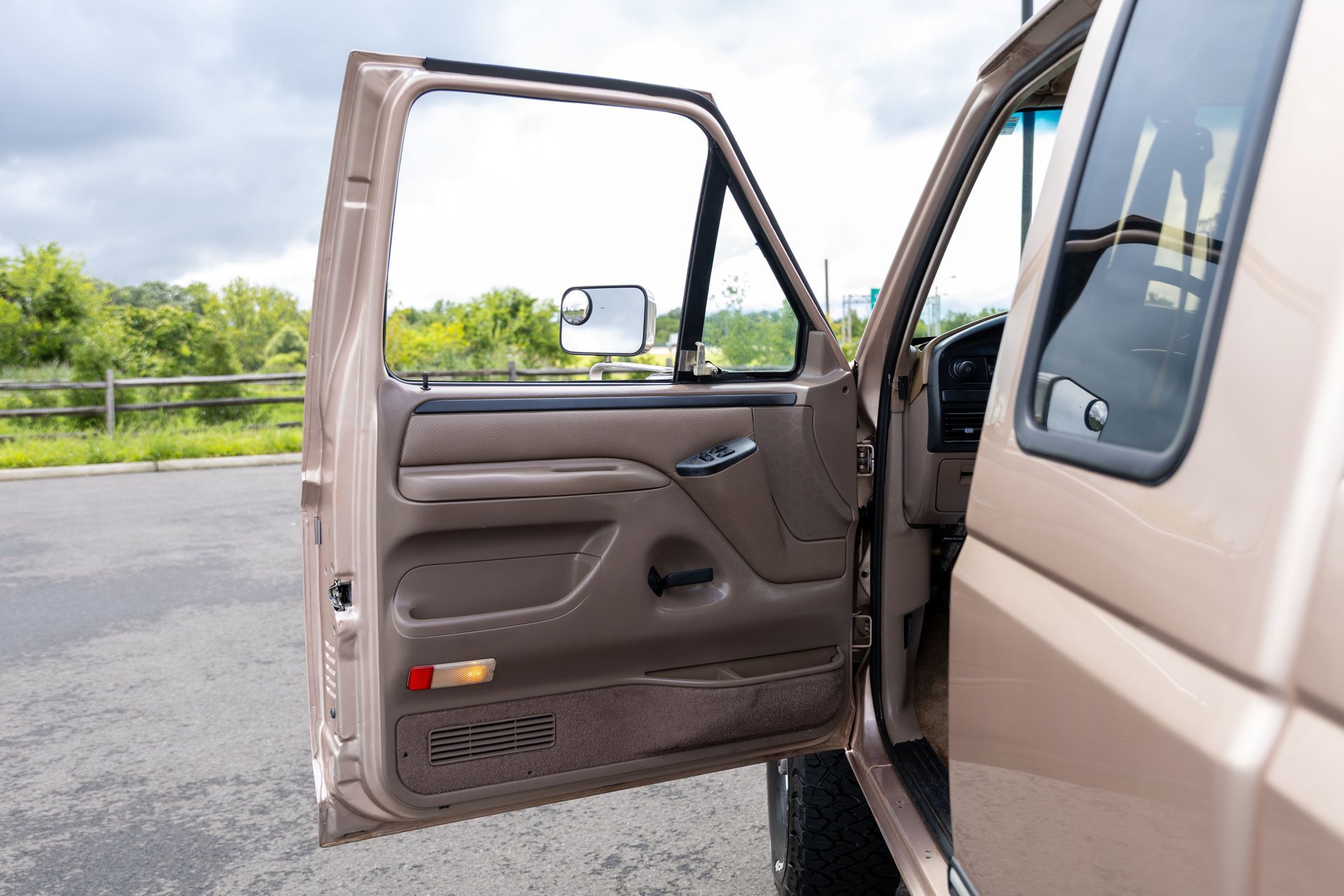 Used 1996 Ford F250 4x4 SuperCab image 39