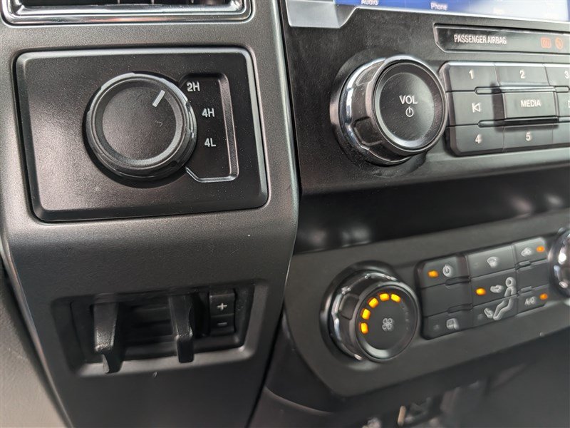 Used 2021 Ford F250 XLT AWD/4WD image 24