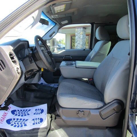 Used 2015 Ford F250 XL w/ Power Equipment Group image 8