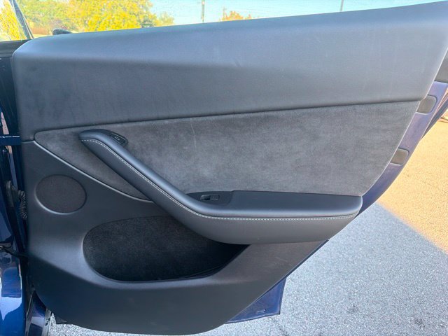 Used 2023 Tesla Model Y Long Range AWD/4WD image 13