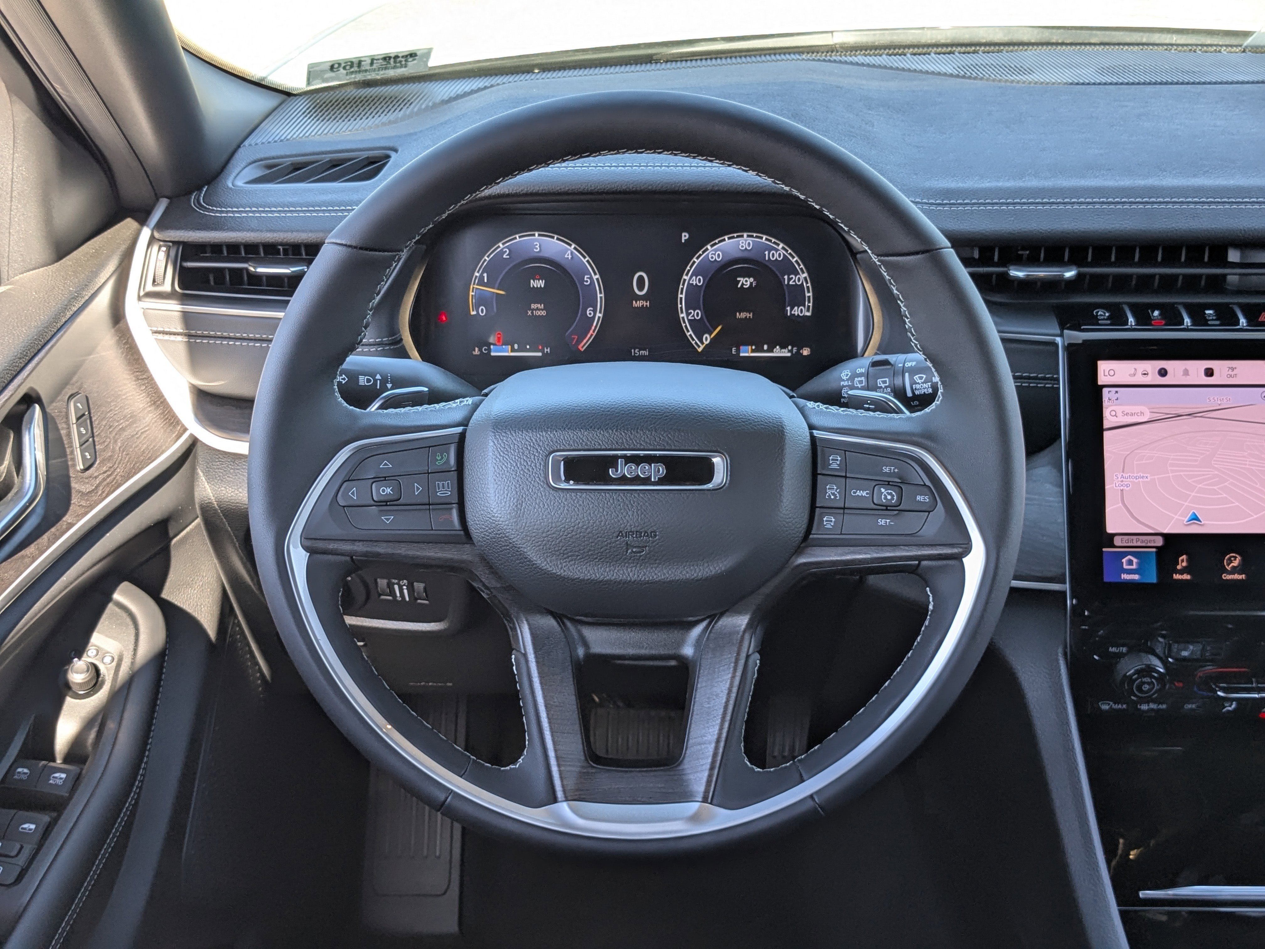New 2025 Jeep Grand Cherokee Limited w/ Black Appearance Package RWD image 22