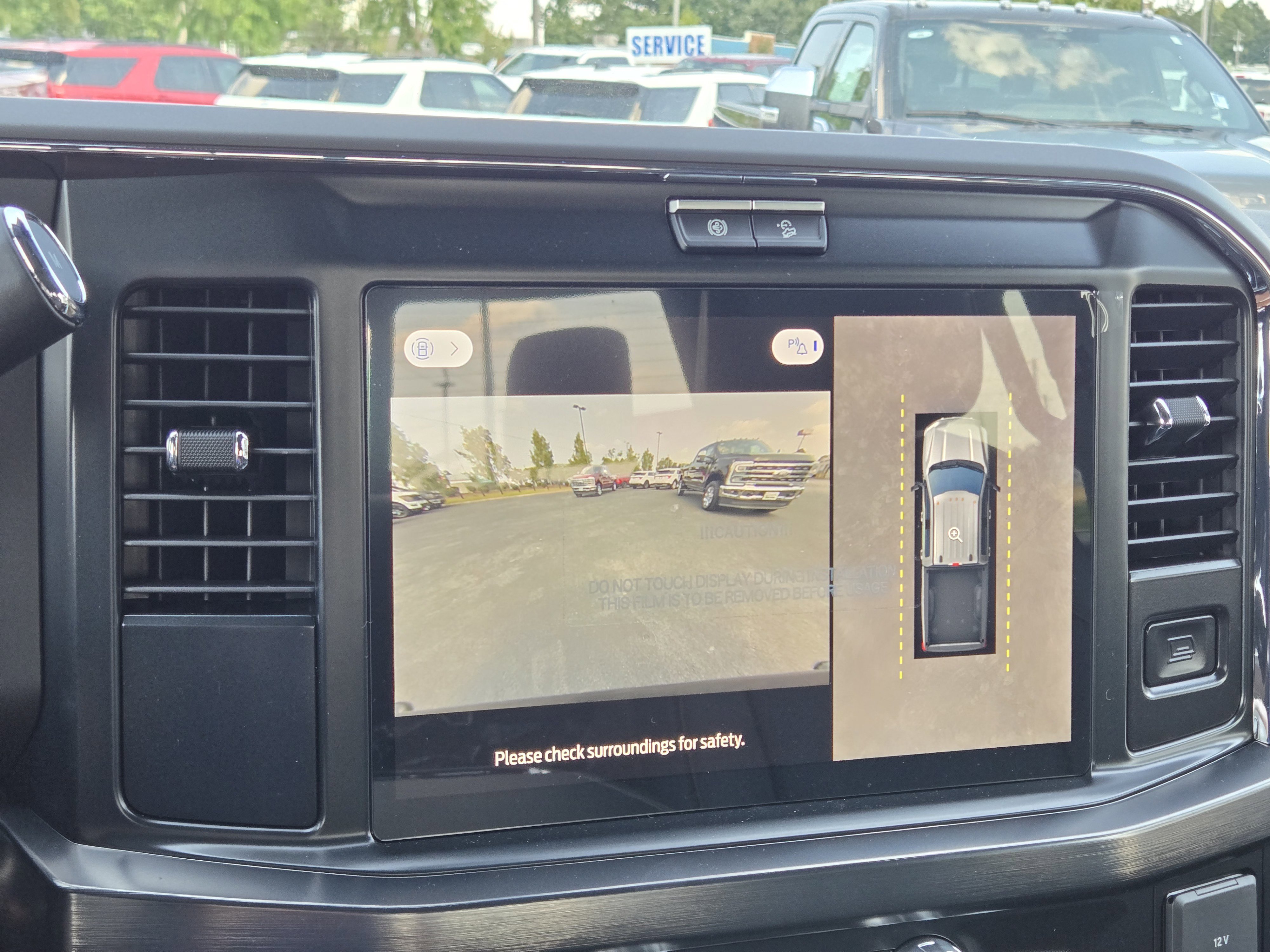 New 2026 Ford F250 Lariat w/ Black Appearance Package image 29