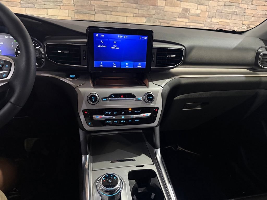 Used 2024 Ford Explorer XLT w/ Equipment Group 202A AWD/4WD image 20