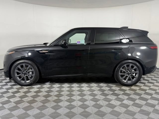 New 2026 Land Rover Range Rover Sport Dynamic SE AWD/4WD image 3