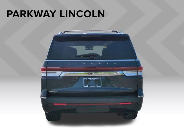 Used 2022 Lincoln Navigator Reserve image 6